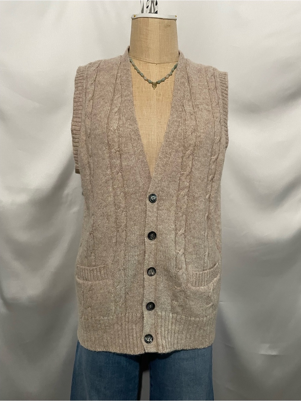 Vintage Puritan Shetland Wool Cable Knit Sweater Vest Tan Size Large USA